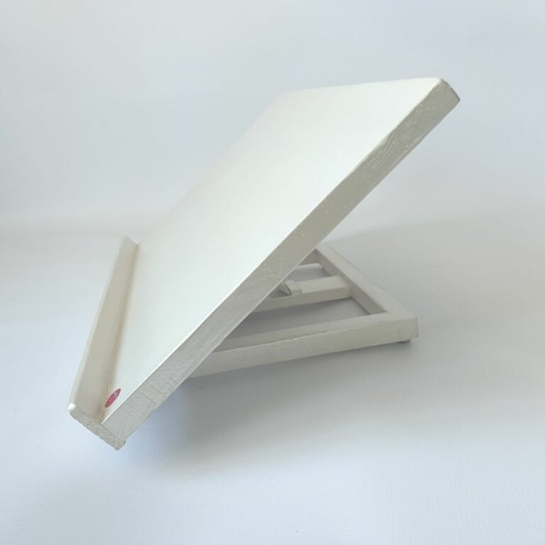 Standard Pearl Marking Desk